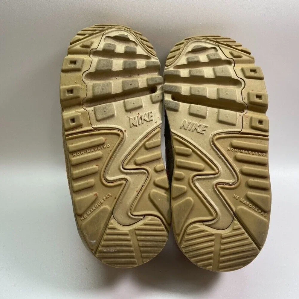 Nike please see
